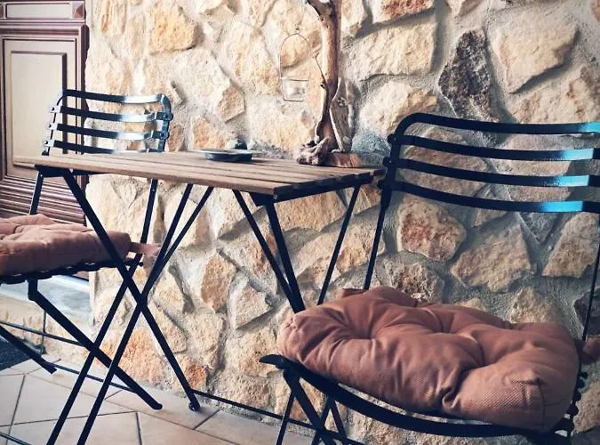 Village House Grevena * 格雷韦纳